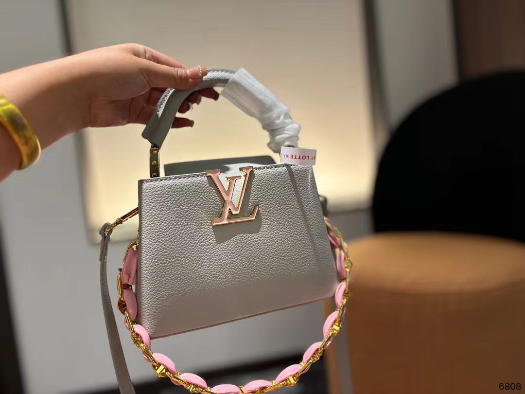 LV  Capucines チェーンハンドバッグ【 50％割引+送料無料】