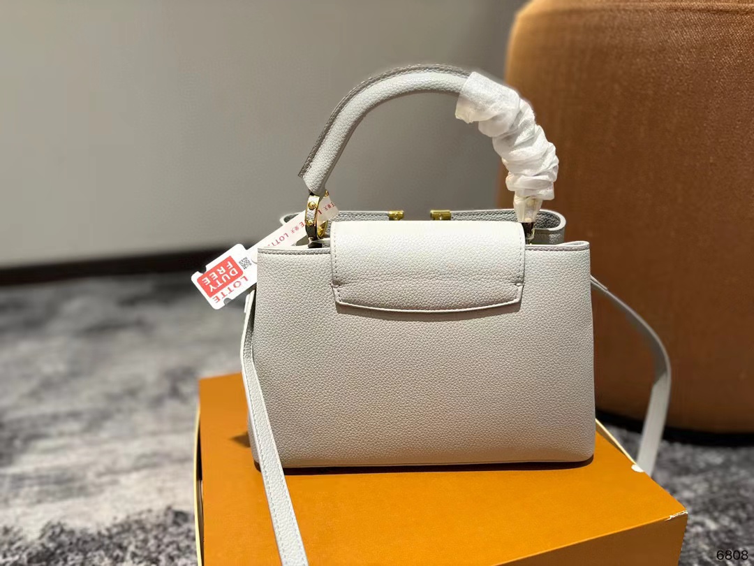 LV  Capucines チェーンハンドバッグ【 50％割引+送料無料】