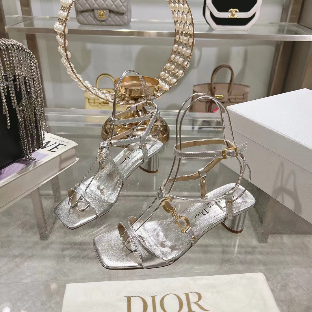 DI0R 高品質 CD バックル ハイヒール サンダル【50％割引+送料無料】