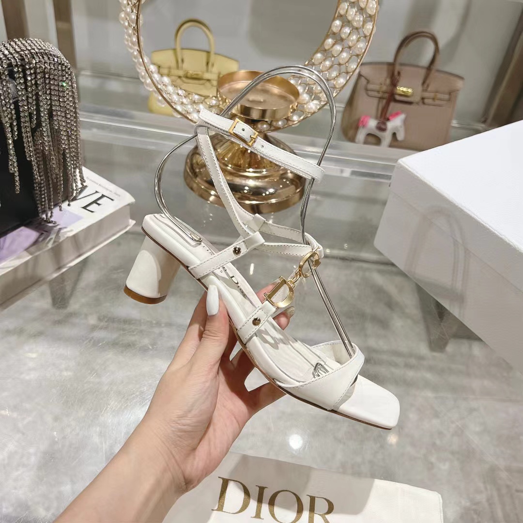 DI0R 高品質 CD バックル ハイヒール サンダル【50％割引+送料無料】