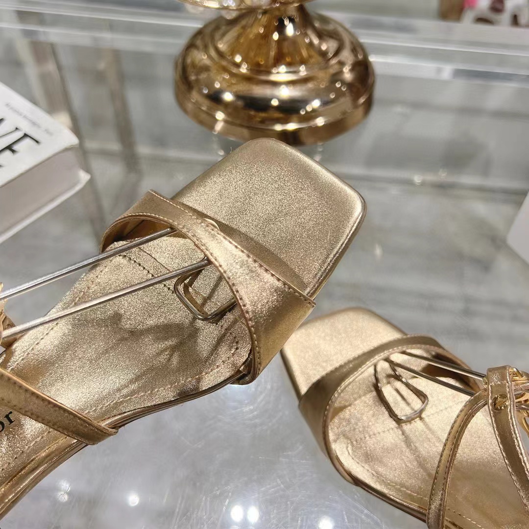 DI0R 高品質 CD バックル ハイヒール サンダル【50％割引+送料無料】