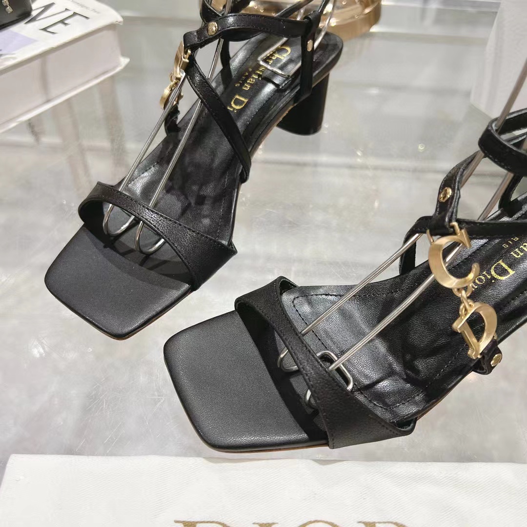 DI0R 高品質 CD バックル ハイヒール サンダル【50％割引+送料無料】