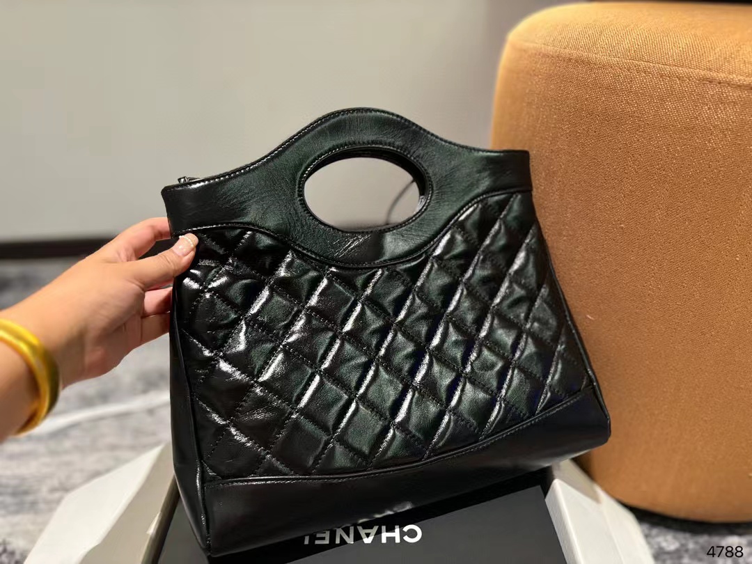 CHANE1 牛革チェーンバッグ【50％割引+送料無料】