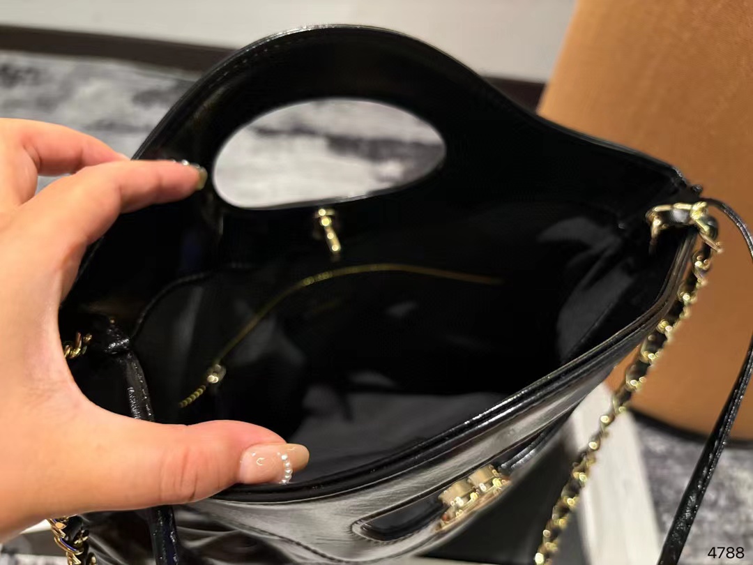 CHANE1 牛革チェーンバッグ【50％割引+送料無料】