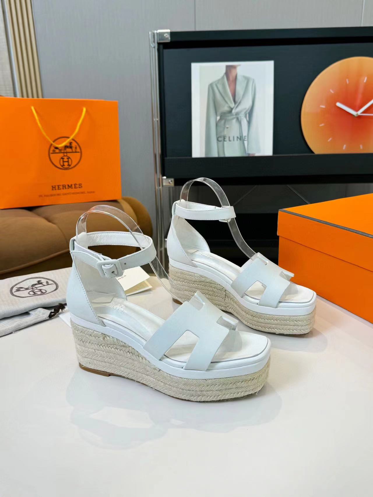 HERME5 上質なクラシックプラットフォームサンダル【50％割引+送料無料】