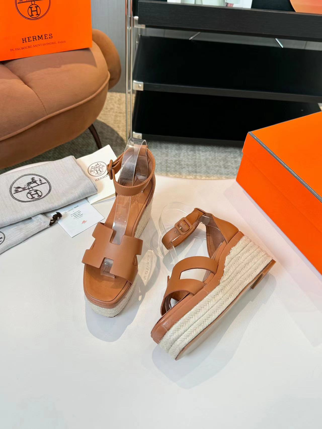 HERME5 上質なクラシックプラットフォームサンダル【50％割引+送料無料】