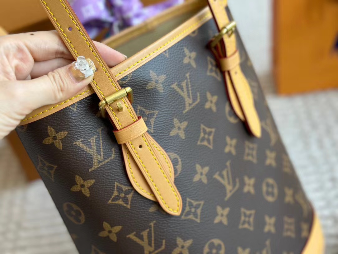 LV老眼バケットバッグ【50％割引+送料無料】