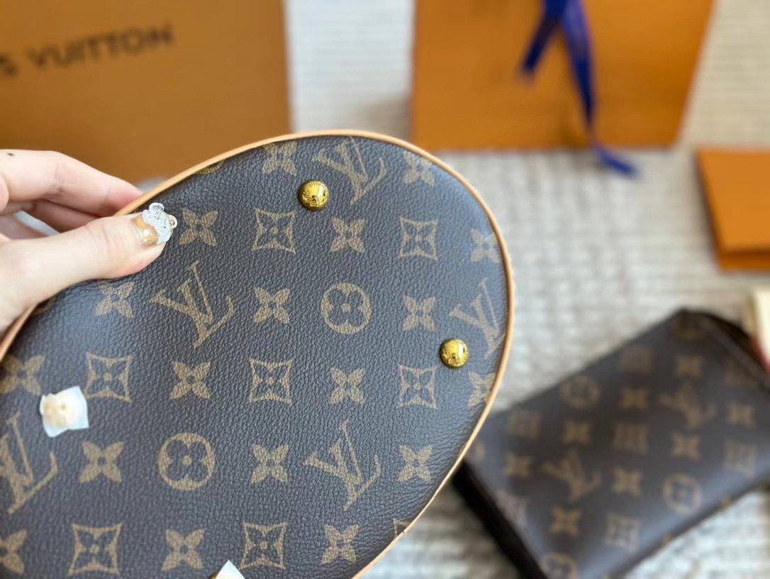 LV老眼バケットバッグ【50％割引+送料無料】