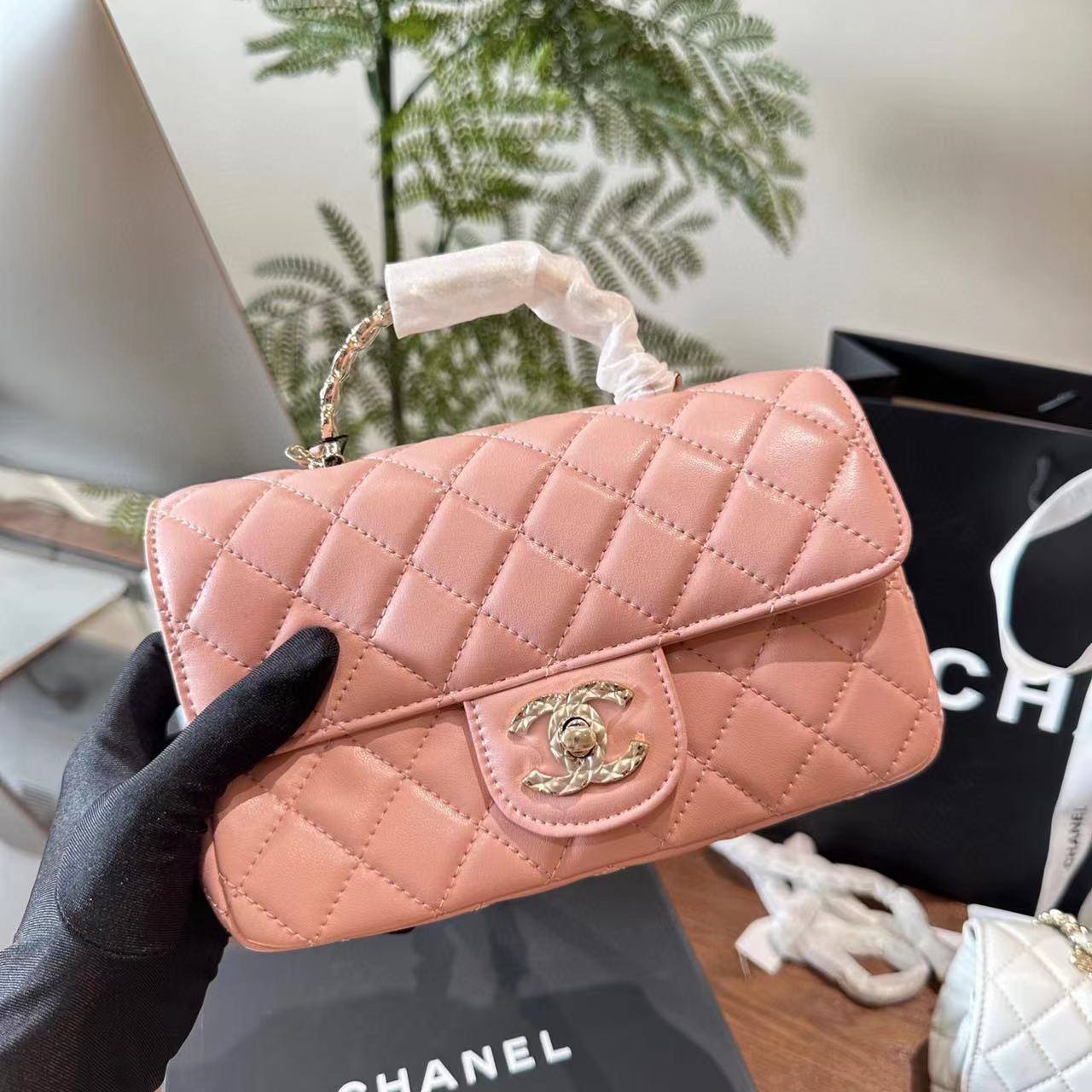 CHANE ダイヤモンド チェーン ハンドバッグ【50％割引+送料無料】