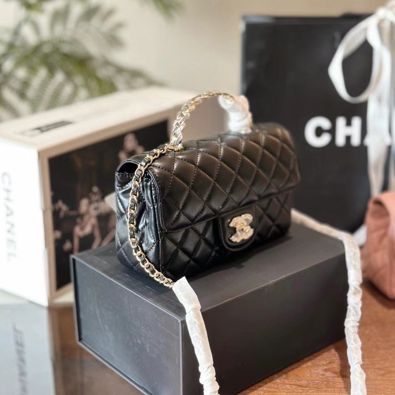 CHANE ダイヤモンド チェーン ハンドバッグ【50％割引+送料無料】