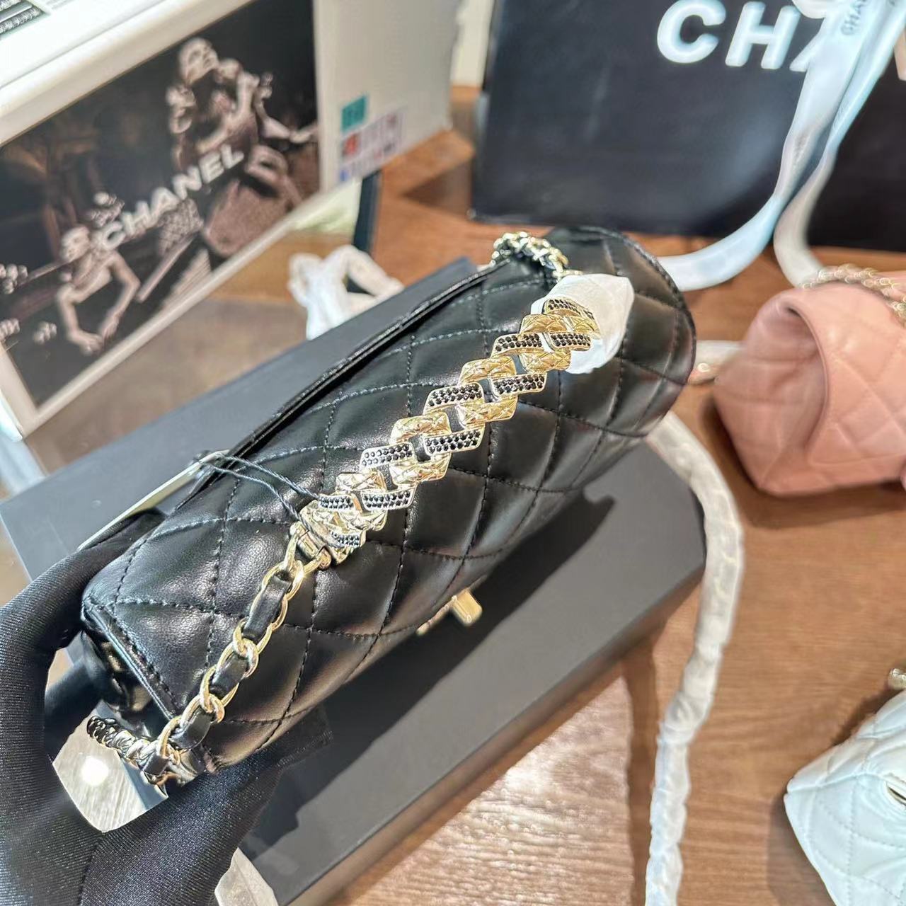 CHANE ダイヤモンド チェーン ハンドバッグ【50％割引+送料無料】