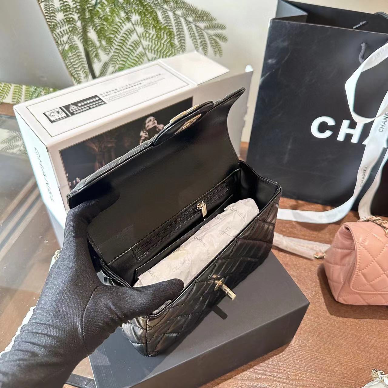 CHANE ダイヤモンド チェーン ハンドバッグ【50％割引+送料無料】