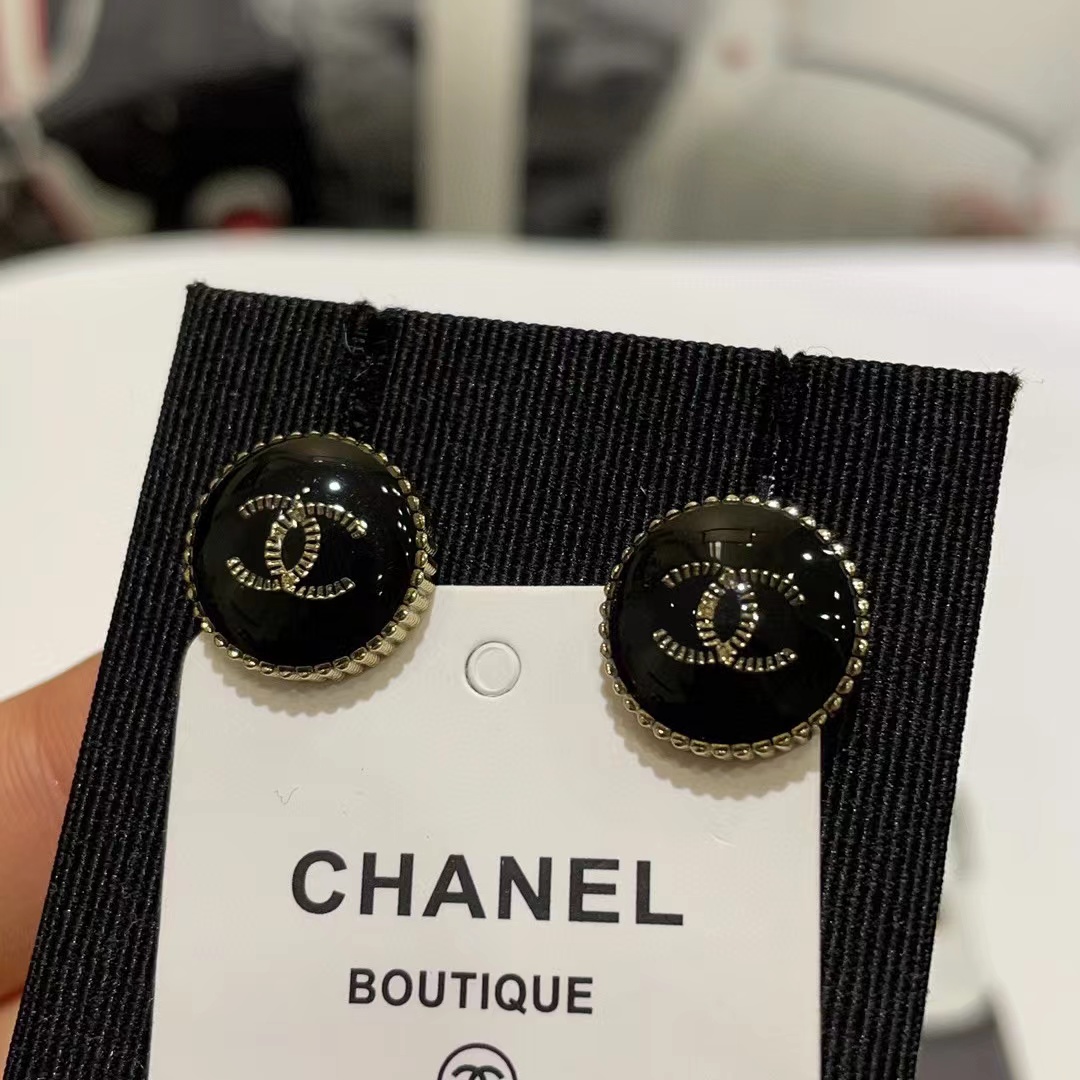 CHANE1 ブラック ラウンド ダブル C スタッド ピアス【50％割引+送料無料】