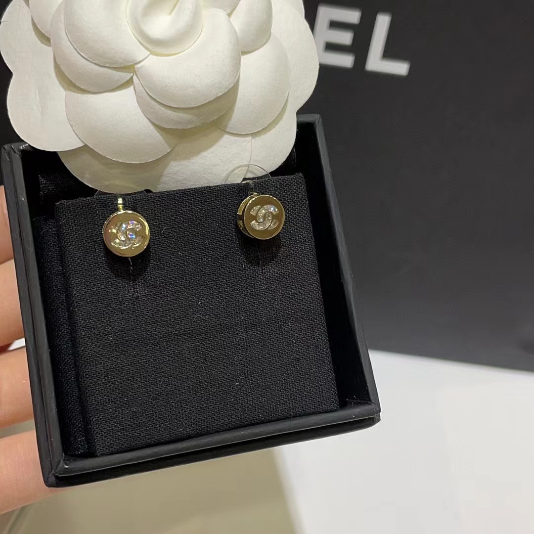 CHANE1 ダブルC ラウンドピアス【50％割引+送料無料】