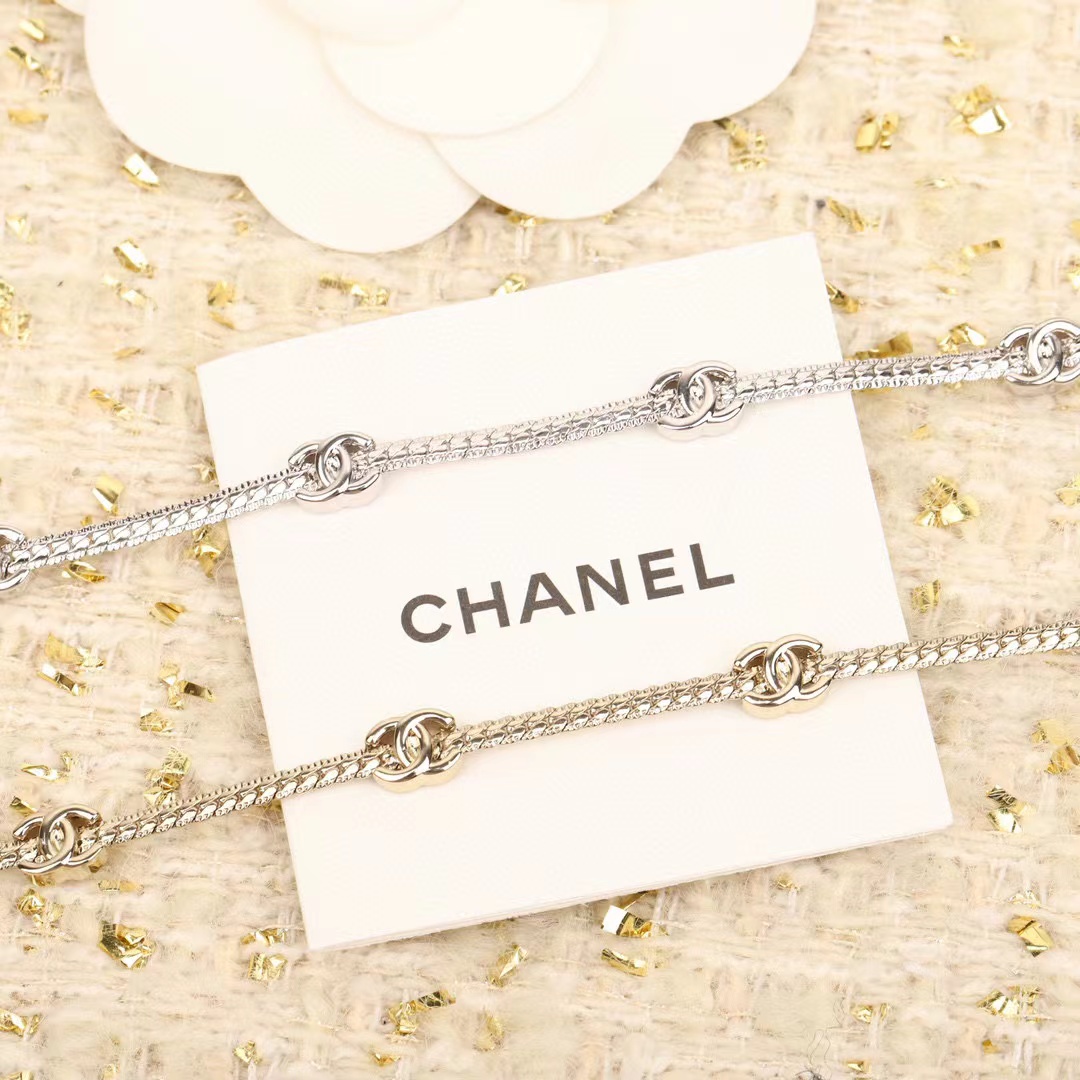 CHANE1 5フラワースネークボーンネックレス【50％割引+送料無料】