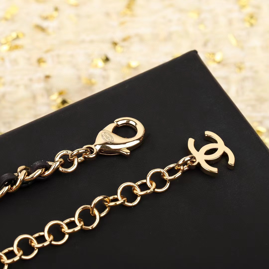 CHANE1 レザー スネークボーン ネックレス【50％割引+送料無料】