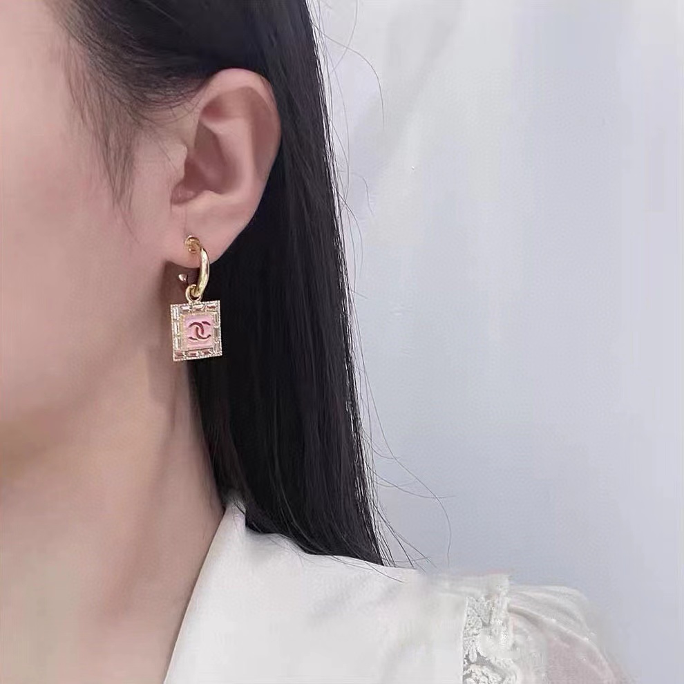 CHANE1 スクエア ダブルC ピアス【50％割引+送料無料】