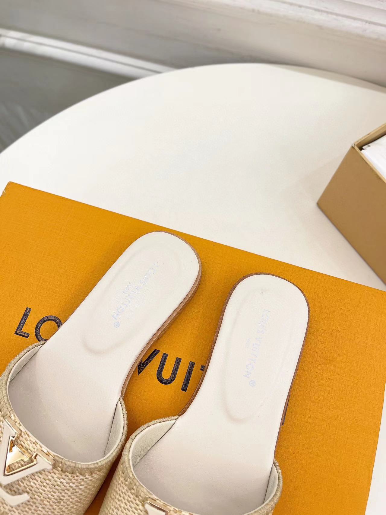 LV高品質レターバックルスリッパ【50％割引+送料無料】