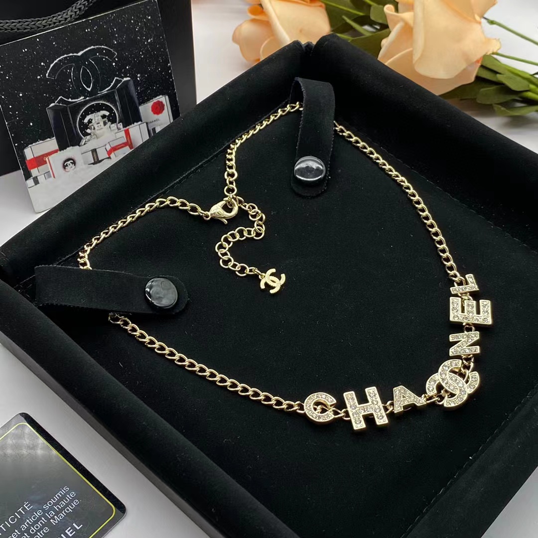 CHANE1 ダイヤモンド ダブル C レター ネックレス【50％割引+送料無料】