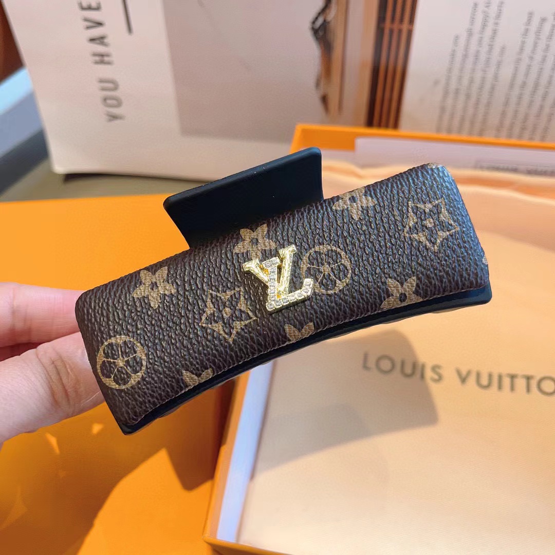 LV老眼用ヘアクリップ【50％割引+送料無料】