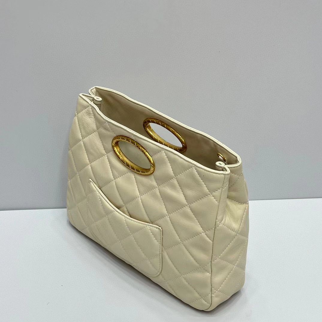 CHANE1 チェーンハンドバッグ【50％割引+送料無料】