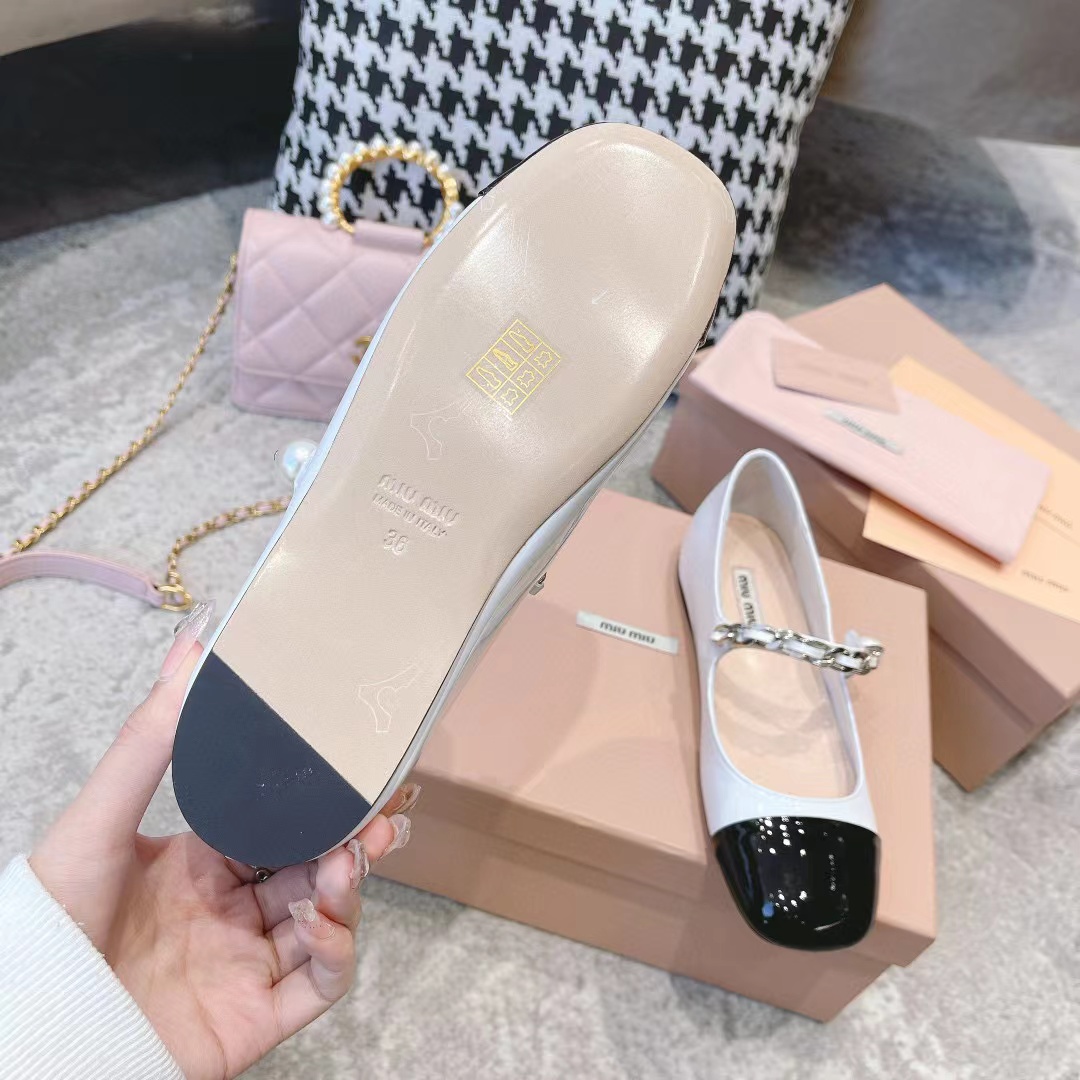 M1UM1U 高品質フラットシューズ【50％割引+送料無料】