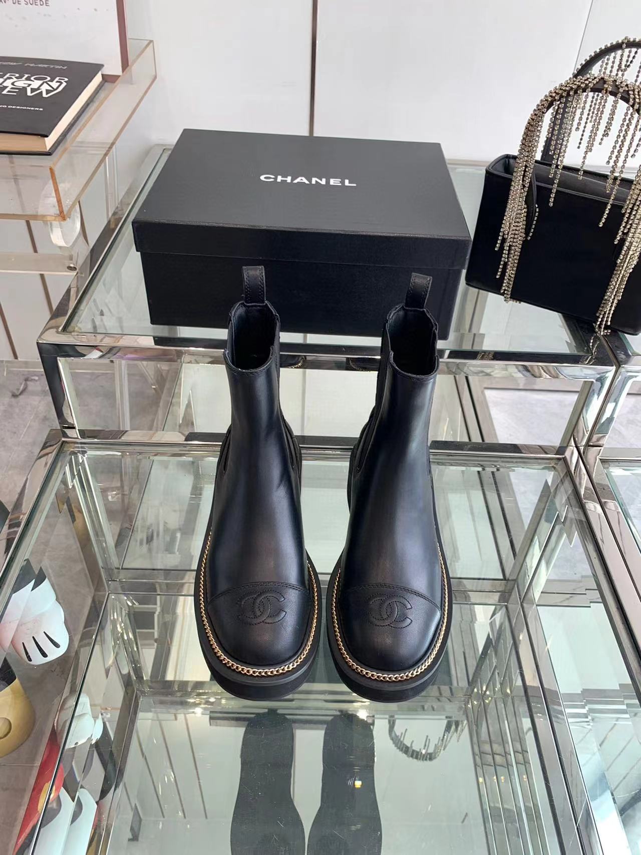 CHANE1 高品質ダブルCチェーンブーツ【50％割引+送料無料】