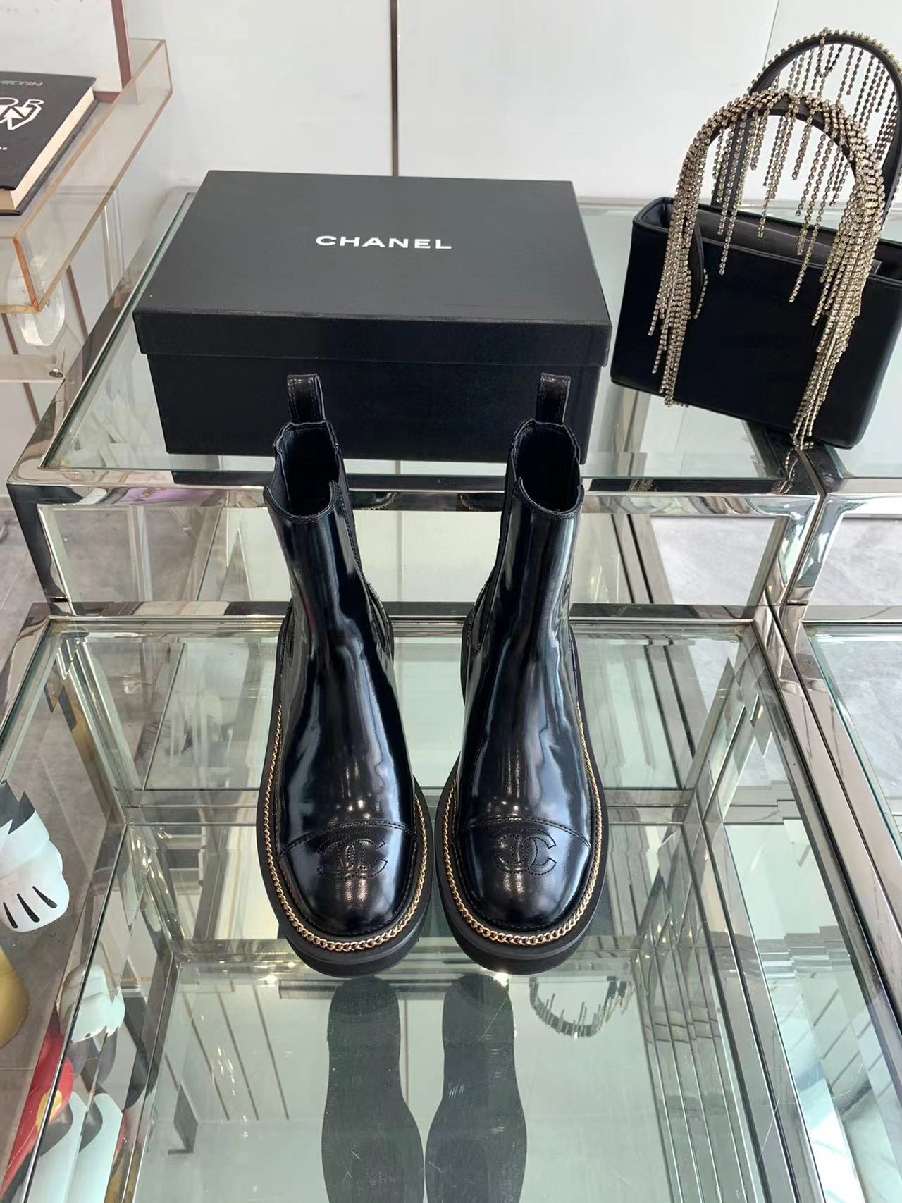 CHANE1 高品質ダブルCチェーンブーツ【50％割引+送料無料】