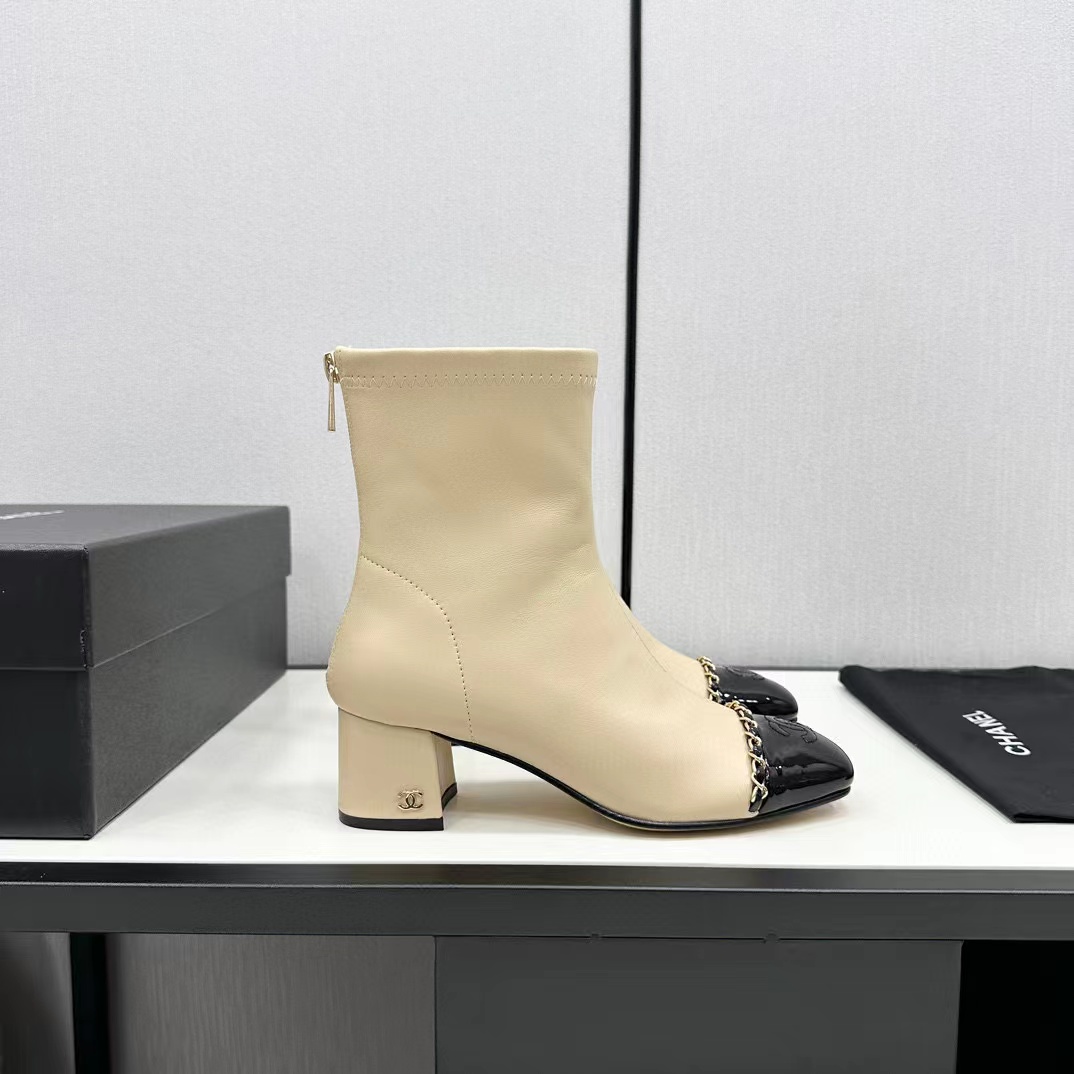 CHANE1 高品質 スクエアトゥ 太ヒール チェーンショートブーツ【50％割引+送料無料】