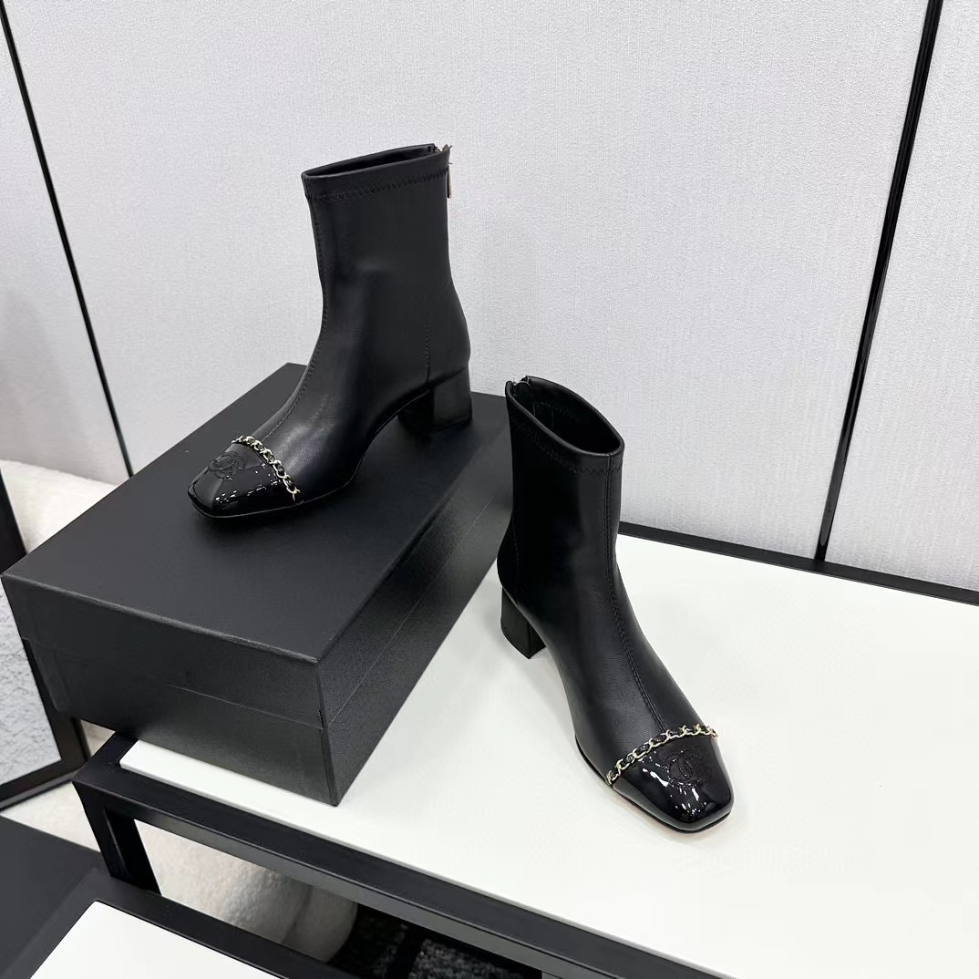 CHANE1 高品質 スクエアトゥ 太ヒール チェーンショートブーツ【50％割引+送料無料】