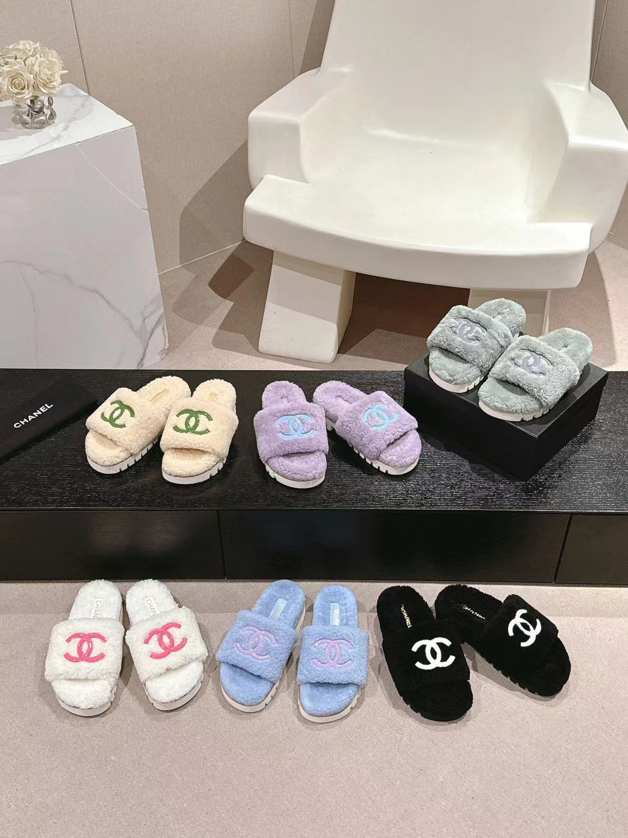 CHANE1 高品質ダブル C ロゴ ラムウール スリッパ【50％割引+送料無料】