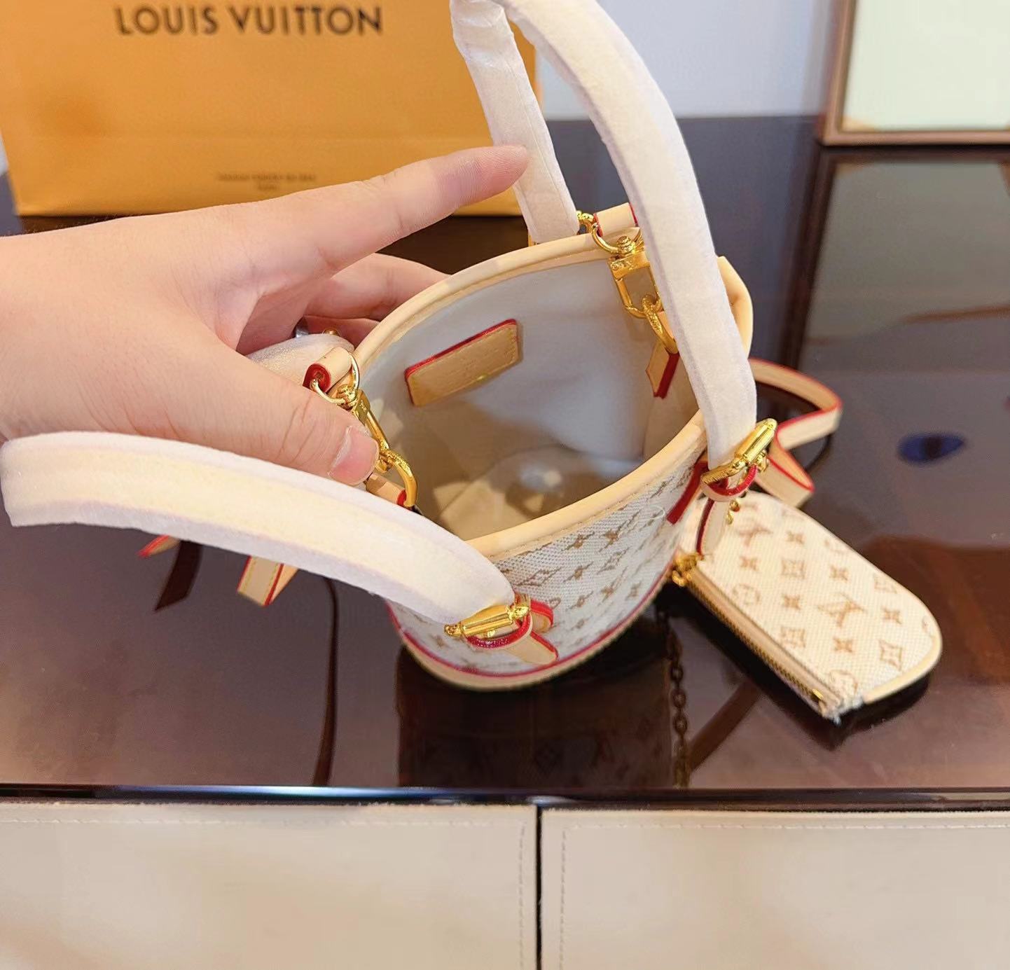 LV キャンバス バケットバッグ【50％割引+送料無料】