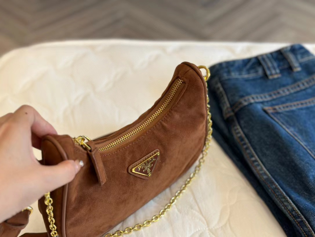 PR4DA hoboナイロン脇下バッグ【50％割引+送料無料】