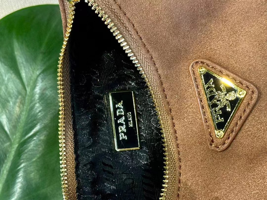 PR4DA スエード脇下バッグ【50％割引+送料無料】