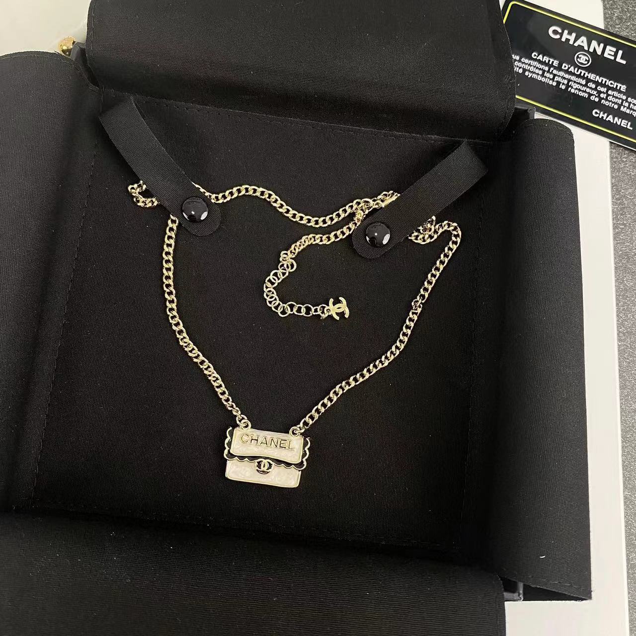 CHANE1 白黒エナメルネックレス【50％割引+送料無料】