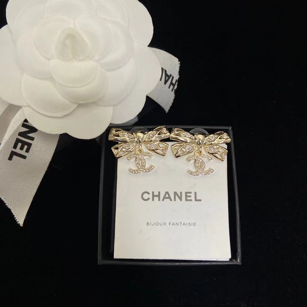 CHANE1 ボウ ダブル C ダイヤモンド スタッド ピアス【50％割引+送料無料】
