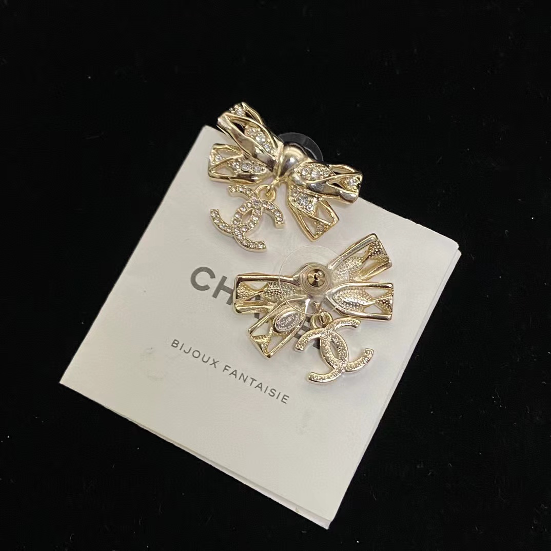 CHANE1 ボウ ダブル C ダイヤモンド スタッド ピアス【50％割引+送料無料】