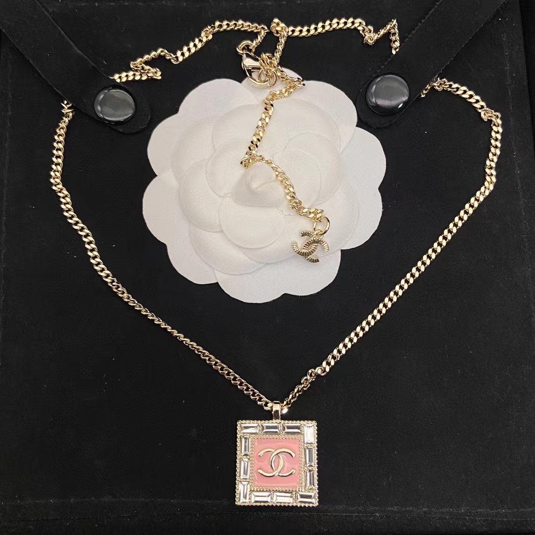 CHANE1 ボウ ダブル C ダイヤモンド ネックレス【50％割引+送料無料】