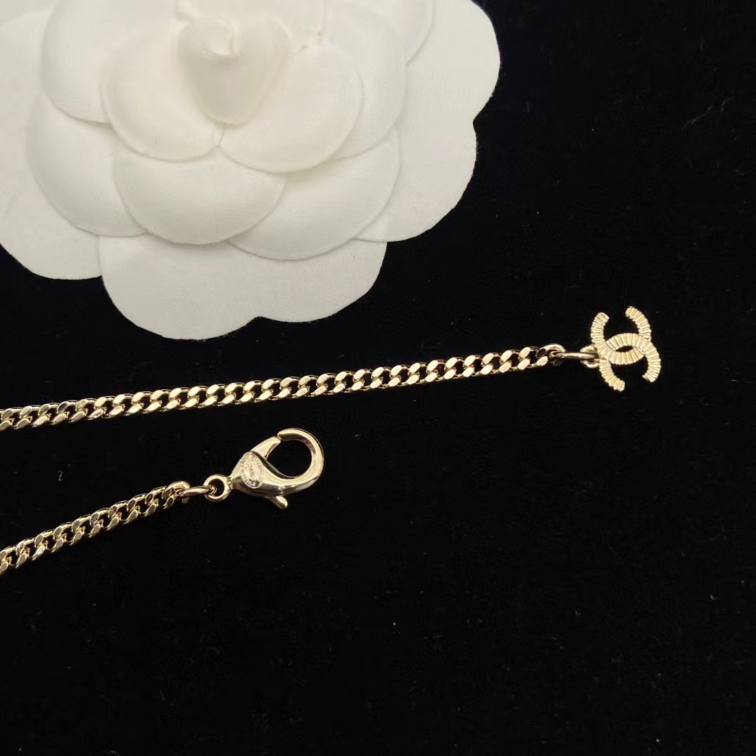 CHANE1 ボウ ダブル C ダイヤモンド ネックレス【50％割引+送料無料】