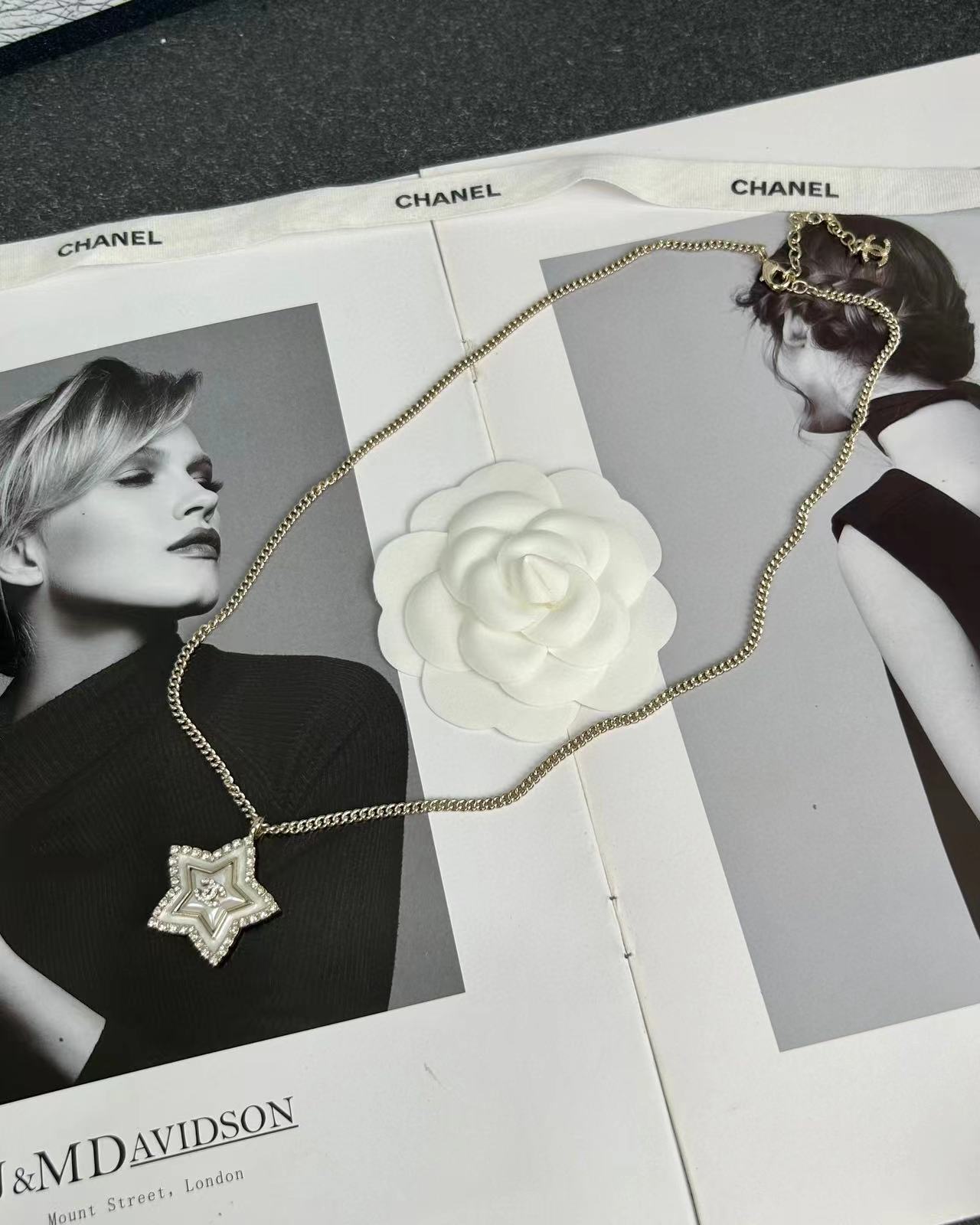 CHANE1 五芒星 ダブルC ネックレス【50％割引+送料無料】