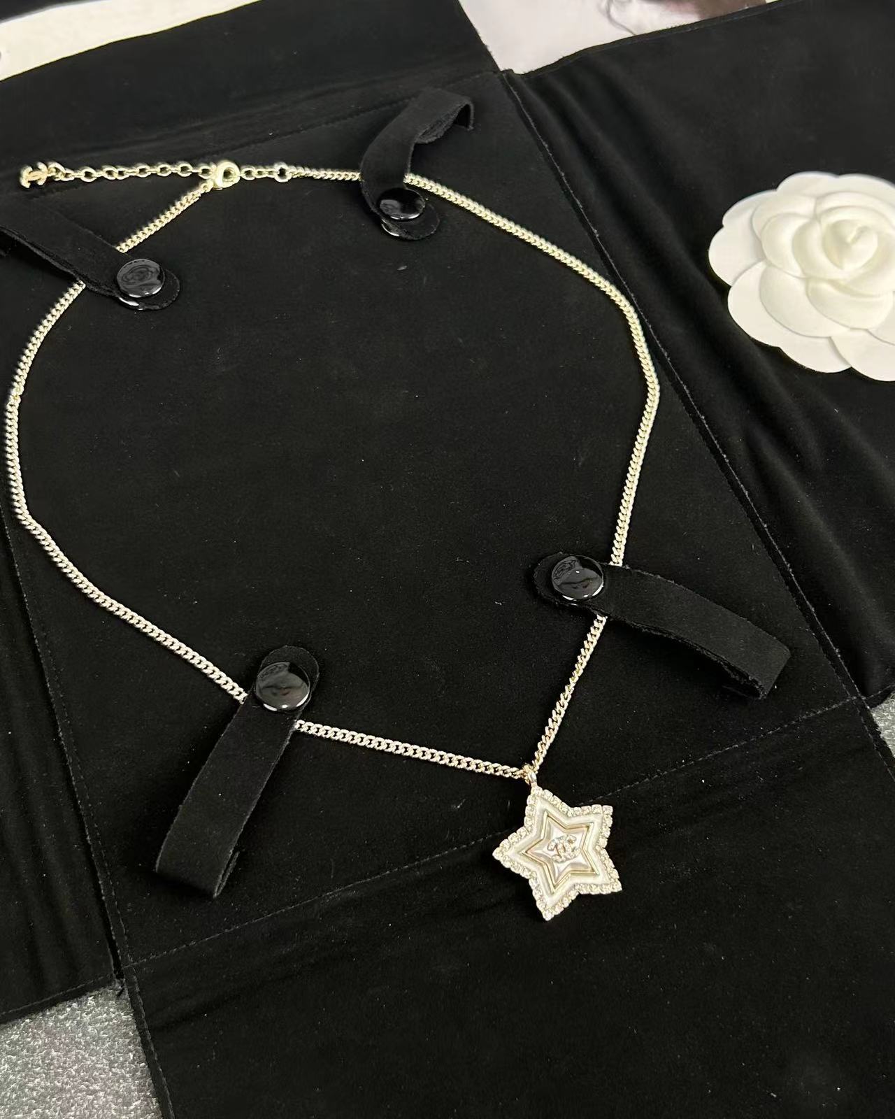 CHANE1 五芒星 ダブルC ネックレス【50％割引+送料無料】