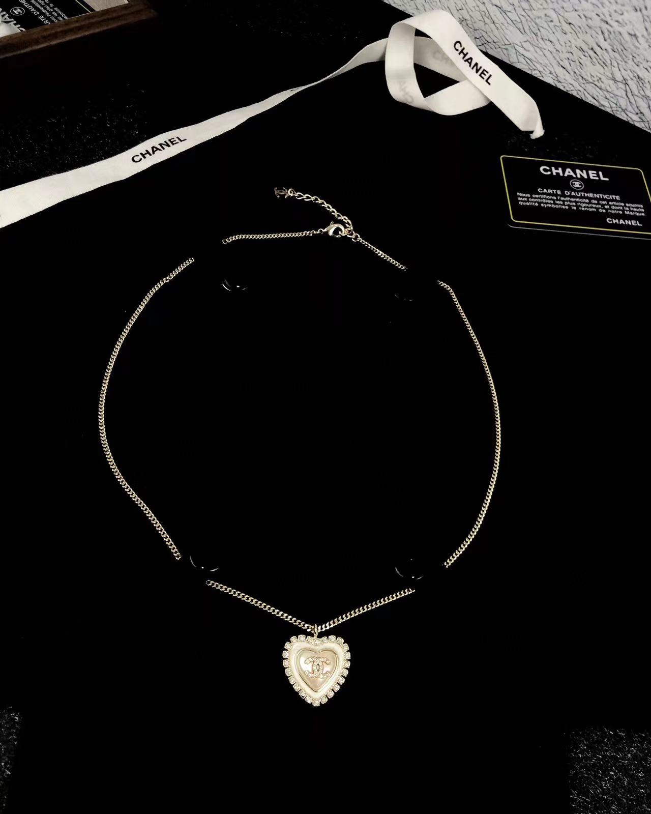 CHANE1 ハート ダイヤモンド ダブル C ネックレス【50％割引+送料無料】