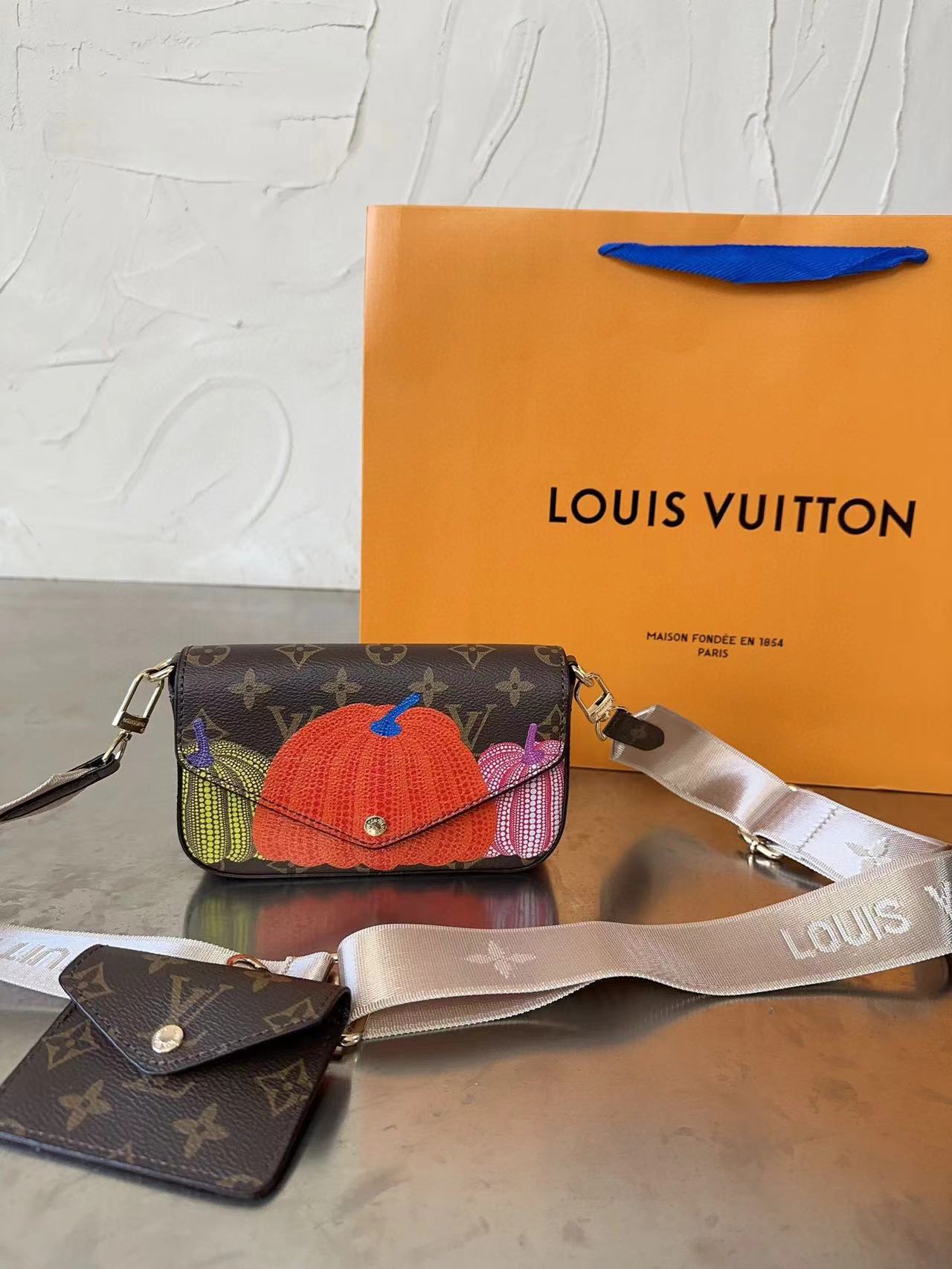 【LV】コンビネーション3点セット【50％割引+送料無料】 L566