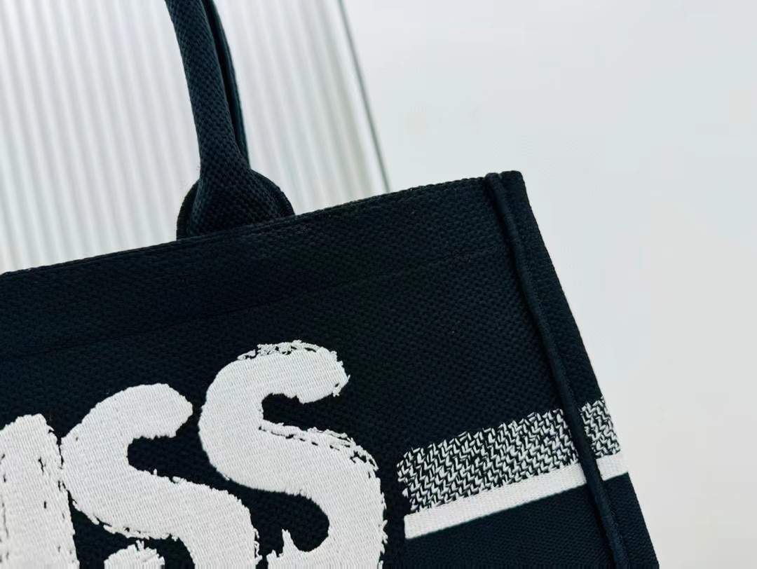 DI0R Book toteハンドバッグ【50％割引+送料無料】