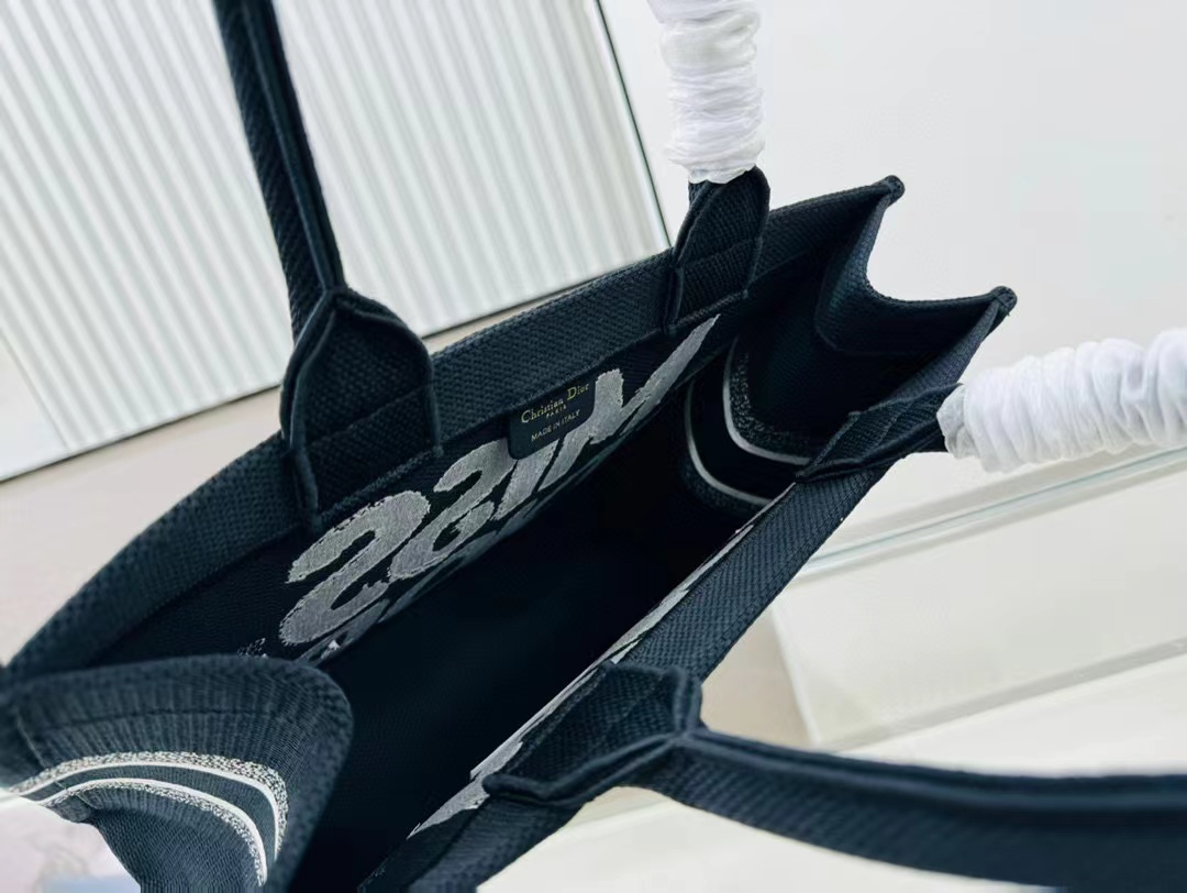 DI0R Book toteハンドバッグ【50％割引+送料無料】