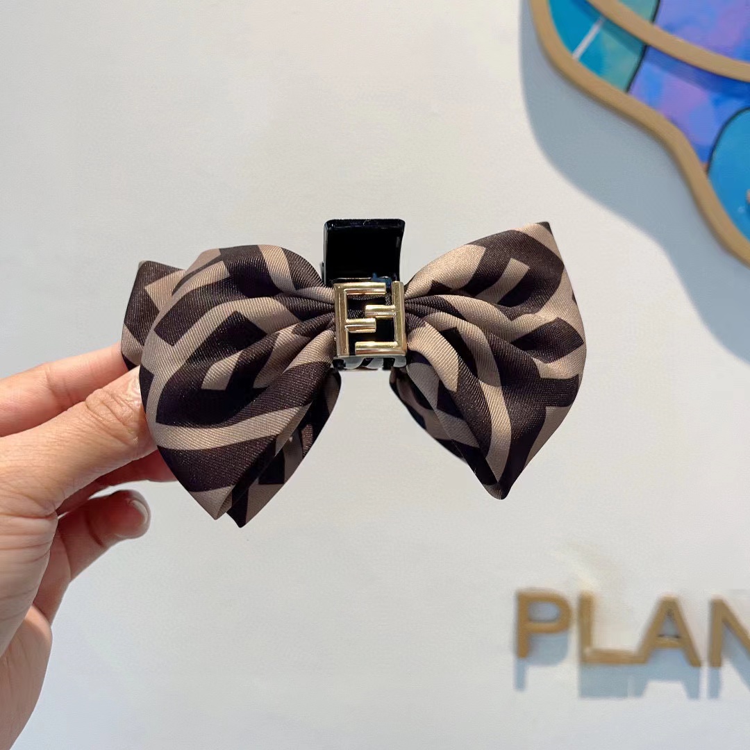 FEND1 FF ヘアクリップ【50％割引+送料無料】