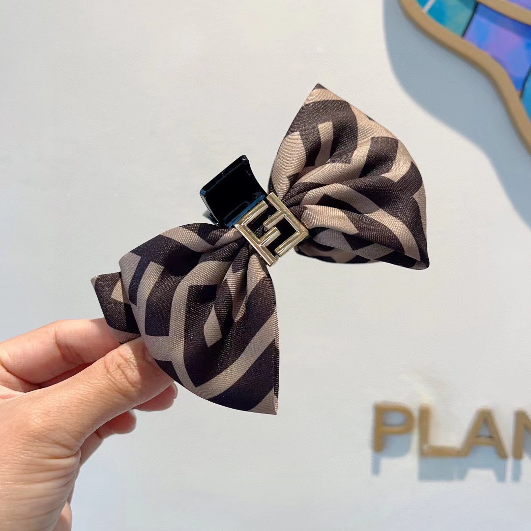 FEND1 FF ヘアクリップ【50％割引+送料無料】