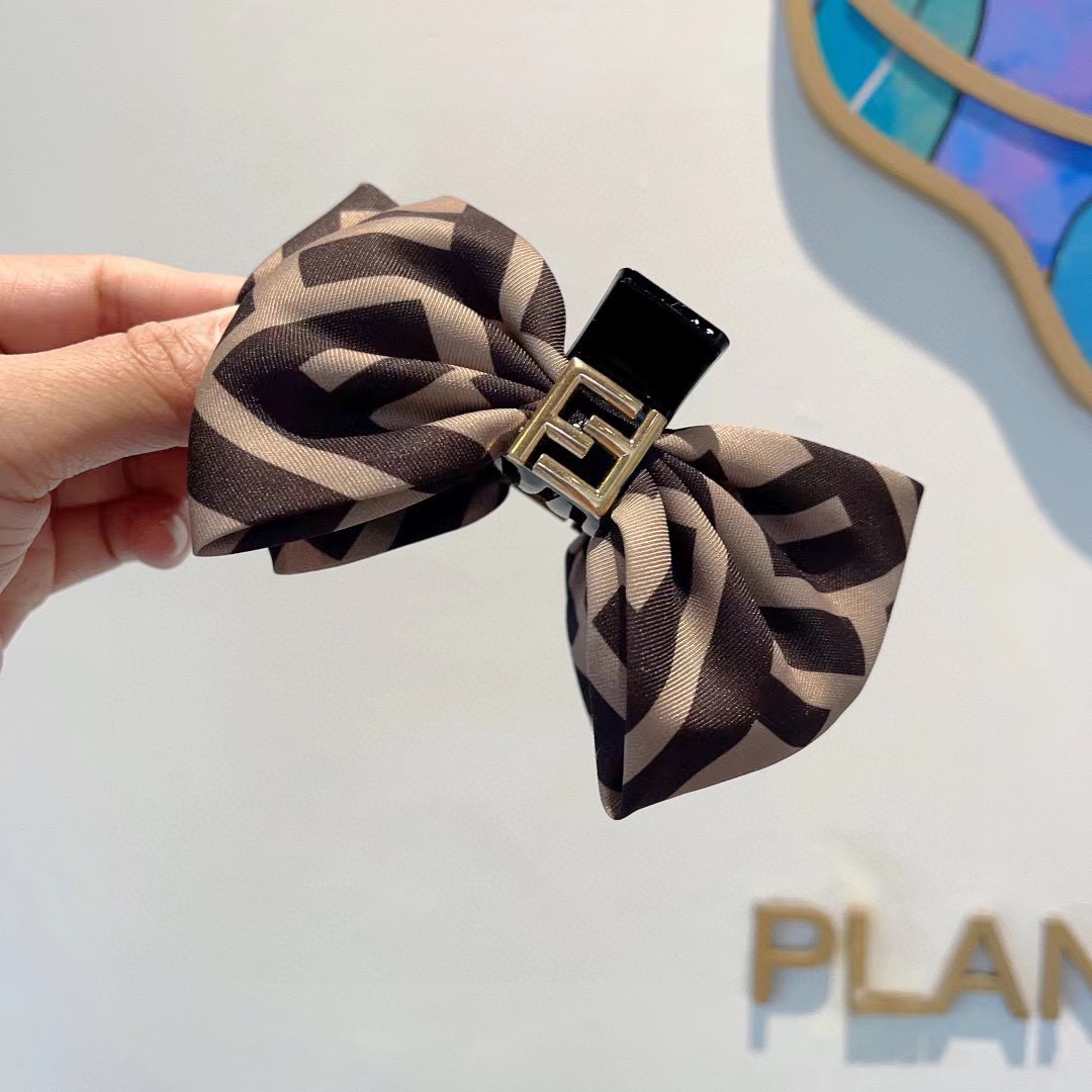 FEND1 FF ヘアクリップ【50％割引+送料無料】