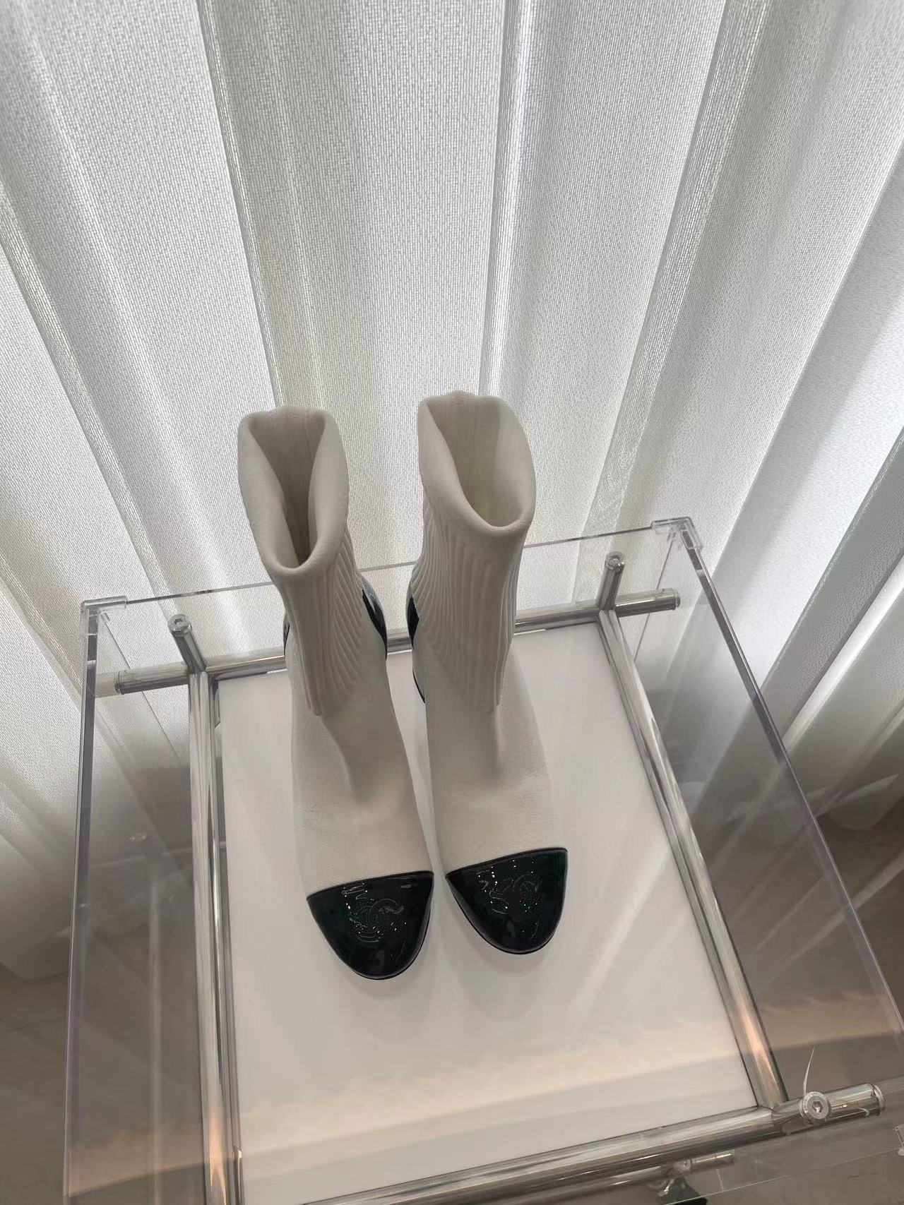 CHANE1 高品質パテントレザーウールブーツ【50％割引+送料無料】