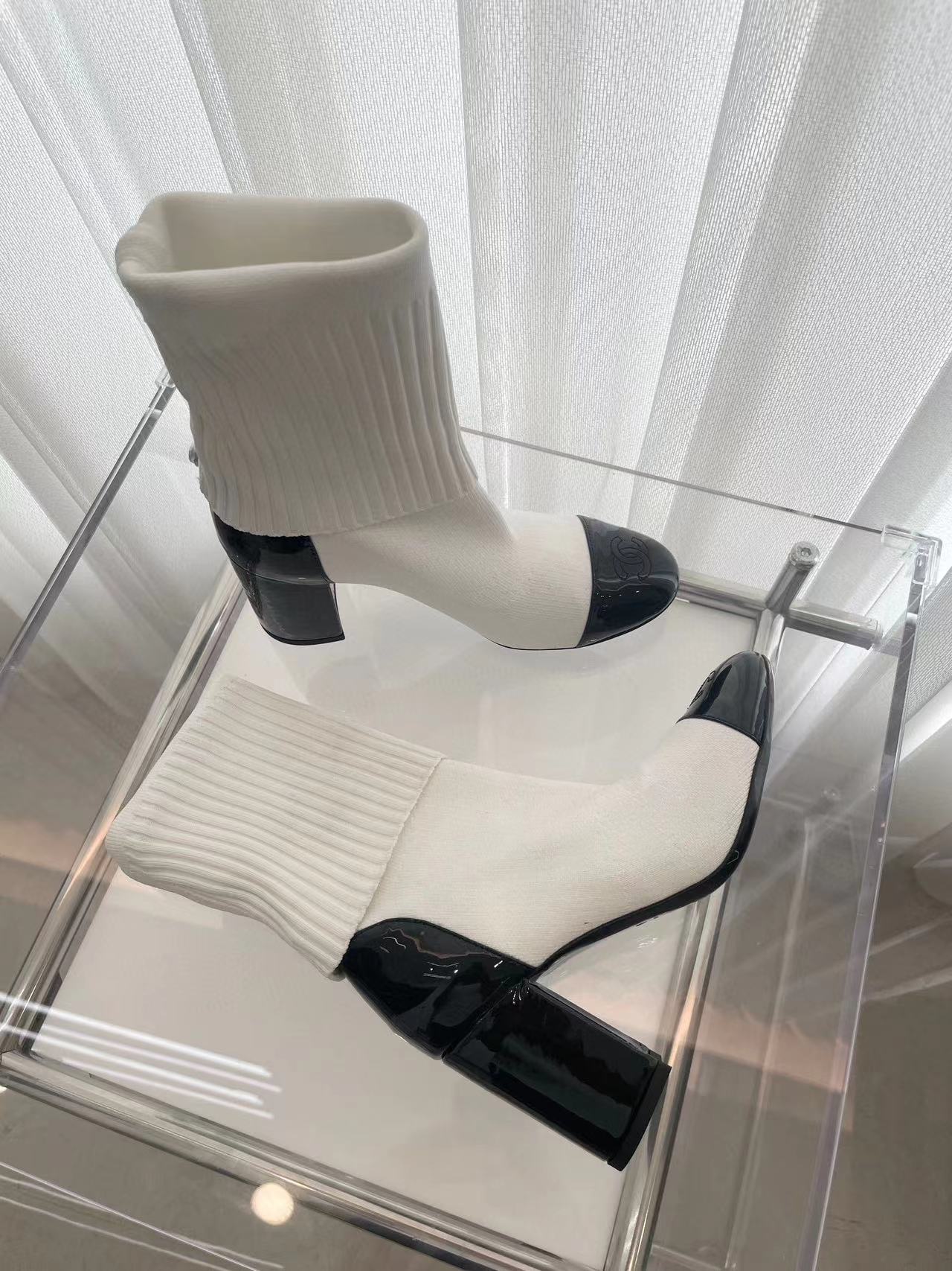 CHANE1 高品質パテントレザーウールブーツ【50％割引+送料無料】